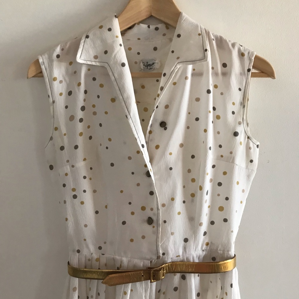 Vintage 1960’s Sleeveless Polka Dot Dress Size 4.